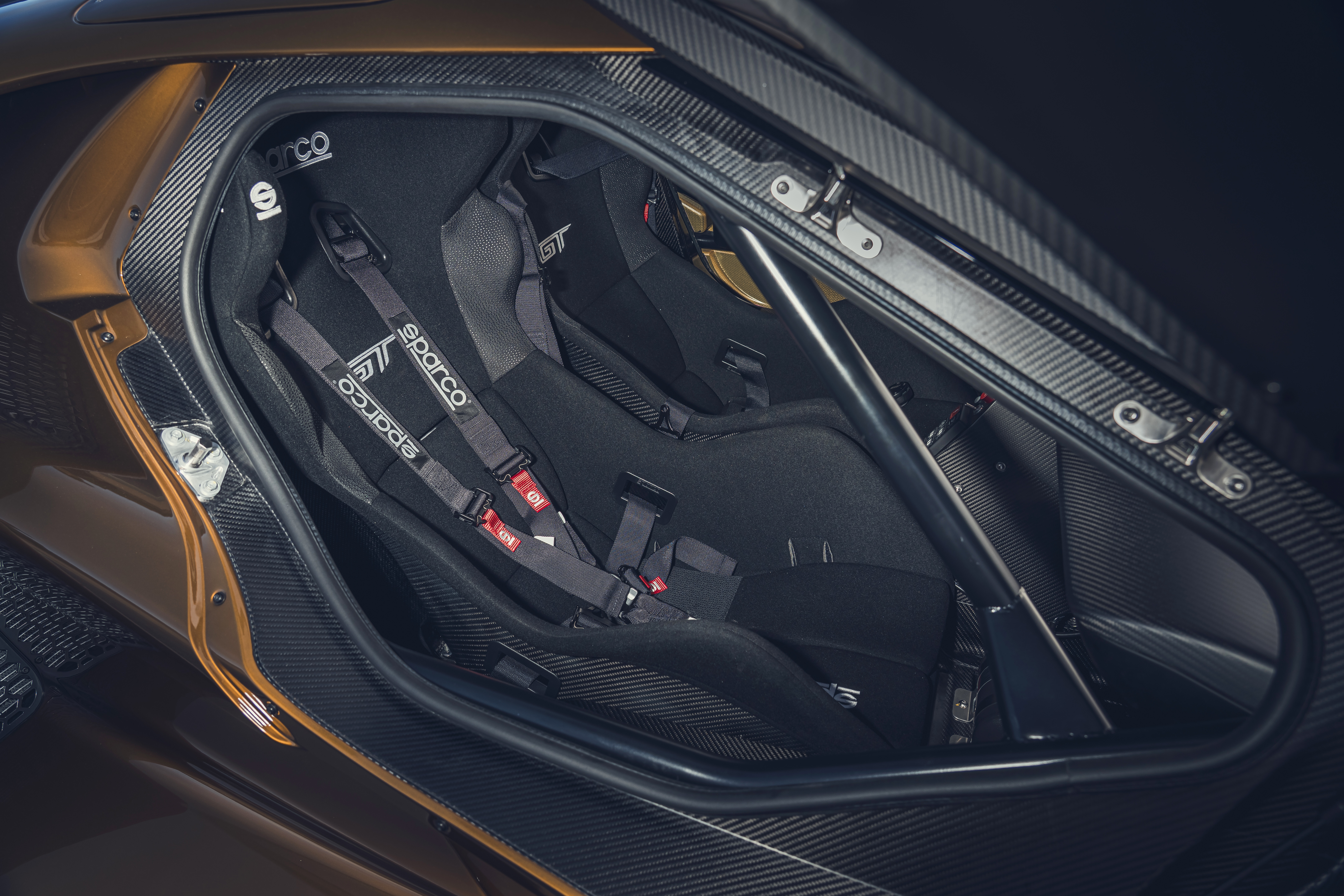 Ford Performance is about unleash the third – and final – wave of production of the Ford GT Mk IV. After nearly a decade of hand assembling every Ford GT of this generation in the same facility, this run will mark the end of this line of iconic road and race cars.